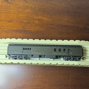 AHM Baltimore & Ohio 1920’s HO Scale Baggage Passenger Car 6356-32 (New)